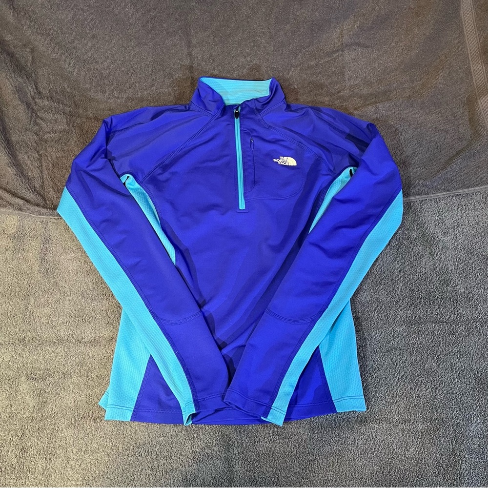 Women’s Small The North Face Vaporwick 1/2 Zip Mock Purple and Periwinkle Blue